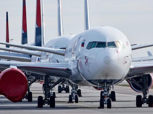 В Минтрансе РФ обсудили возможность национализации самолетов Airbus и Boeing на фоне санкций - Обзор прессы