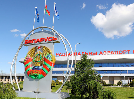 Украина закроет авиасообщение с Белоруссией из-за "наглости вызовов"