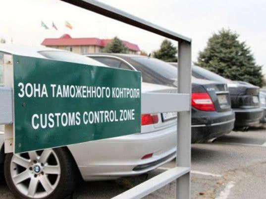В России введены новые ставки таможенных сборов 