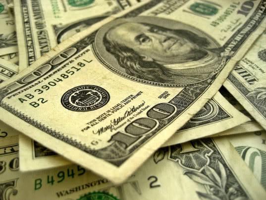 Михельсон допустил возможность ослабления роли доллара из-за санкций США
