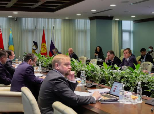 ЕЭК рассмотрела инициативу Кыргызстана о создании нового института развития