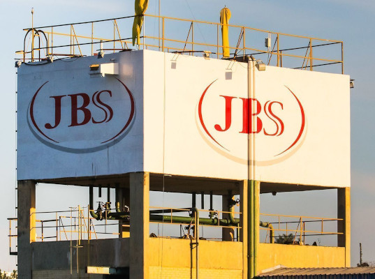 Крупнейший производитель мяса JBS заплатил хакерам 11 млн долларов выкупа после кибератаки