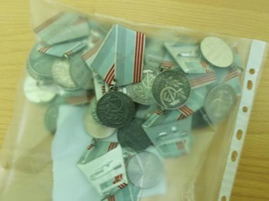 Белгородские таможенники предотвратили незаконный ввоз 207 юбилейных медалей Великой отечественной войны