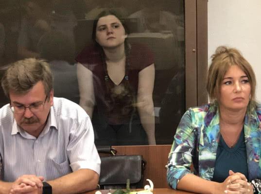 Следствие попросило отпустить фигуранток дела «Нового величия» под домашний арест