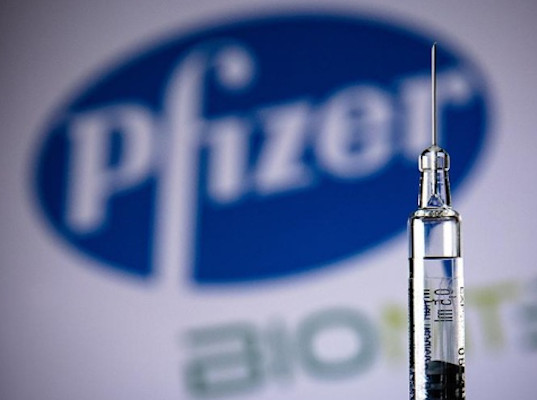 Блогеры из Европы рассказали о заказе постов про смерти от укола вакциной Pfizer. Корни тянутся в Россию