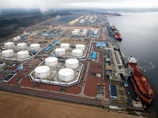 Белоруссия продолжит транзит нефтепродуктов через порты РФ при экономической выгоде