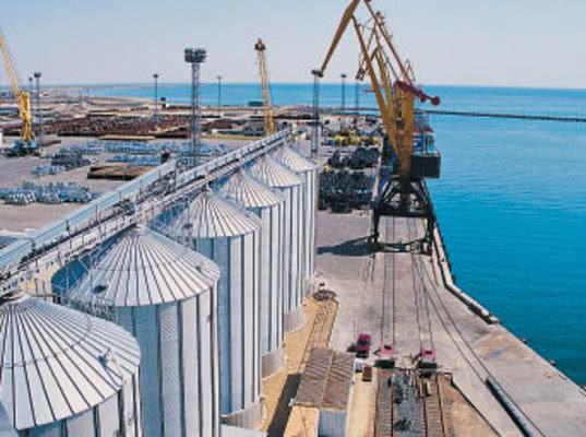 Порты Египта будут работать круглосуточно