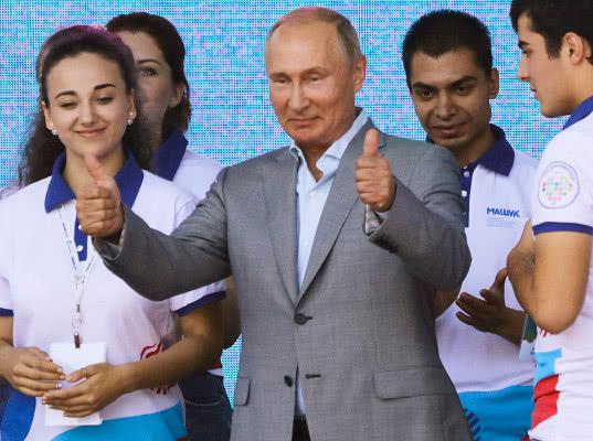 Путин пожаловался на нехватку позитива в соцсетях
