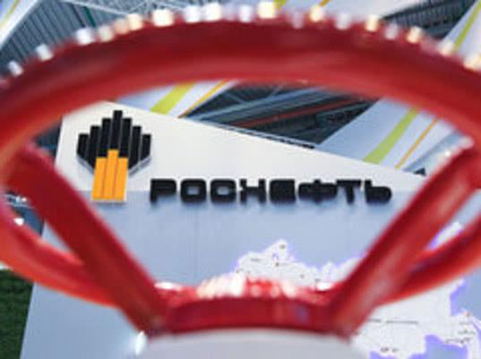 «Роснефть» помогает Венесуэле торговать нефтью в обход санкций США