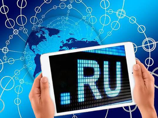 Суверенность интернета перенесли на осень