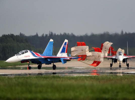 Власти Армении заявили о переговорах с Россией по закупке Су-30СМ
