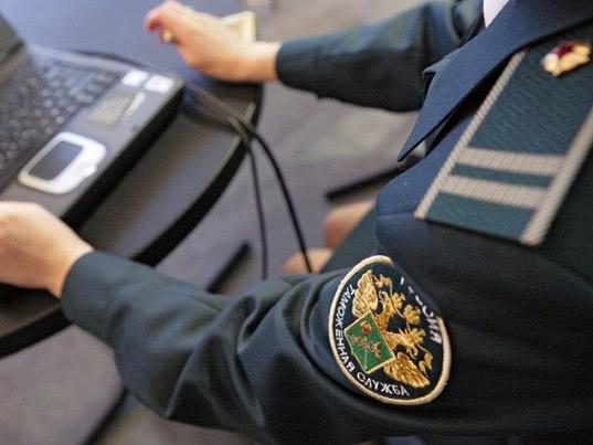 ФТС объяснила отсутствие в Федеральном законе N 289-ФЗ положений о специалистах по таможенным операциям