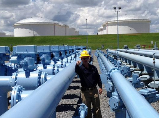 Байден обвинил российских хакеров в атаке на топливопровод Colonial Pipeline