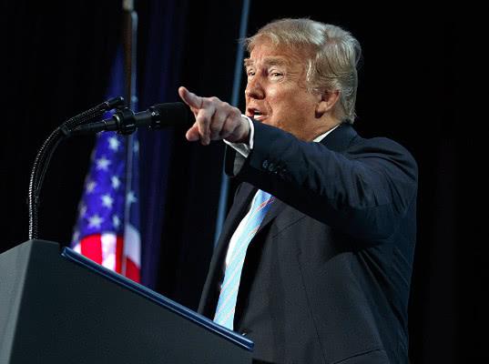 Трамп пригрозил Китаю новыми пошлинами