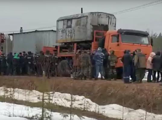 У протестующих против строительства мусорного полигона изъяли вагончики