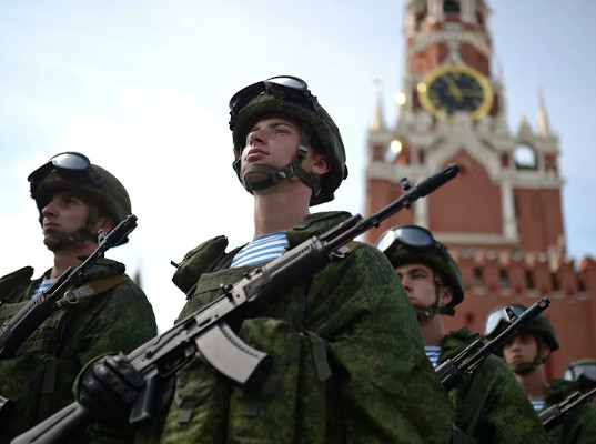 Новые антироссийские санкции ЕС будут включать меры против военных и журналистов