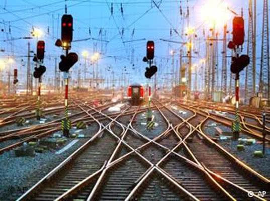 В 2018 году на Свердловской железной дороге на обновление железнодорожных переездов будет направлено 40 млн рублей 