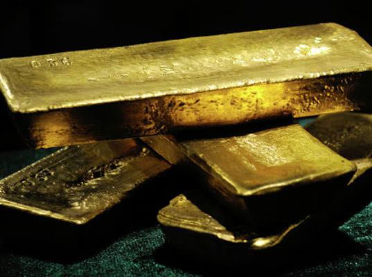 Банки вывезли из России треть запасов золота