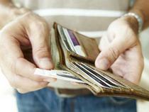 Реальные доходы россиян в апреле снизились на 7,6%