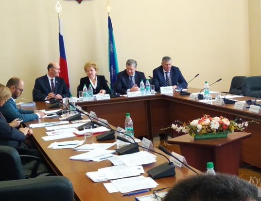 Мэр Курска Николай Овчаров подал в отставку