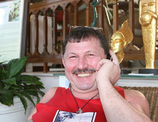 «Теперь всё от моего пальца зависит». Кумарин опасно пошутил на обвинение по Старовойтовой 
