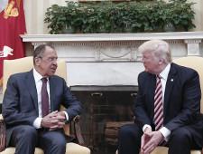 РФ готова предоставить стенограмму беседы Лаврова и Трампа