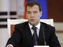 Медведев отменил таможенные сборы на границе России с Белоруссией и Казахстаном