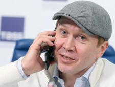 Миронов передал Путину письмо в защиту Серебренникова