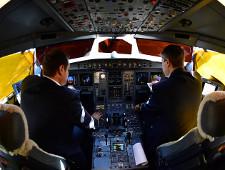 Росавиация запросила у авиакомпаний информацию о перешедших на работу за рубеж пилотах