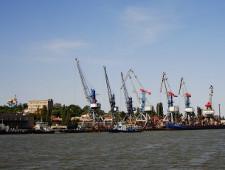 Порт Азов демонстрирует наибольший рост контейнерооборта среди портов РФ