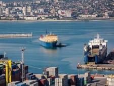 Перевалка грузов на морском транспорте существенно выросла, достигнув 720 млн т