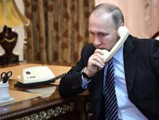 Путин и Макрон провели первый телефонный разговор