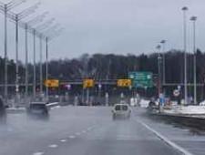 Два участка трассы М-11 Москва - Санкт-Петербург станут платными