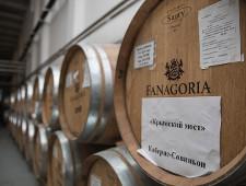 На Кубани и в Крыму начали разливать вина, посвященные строительству Керченского моста