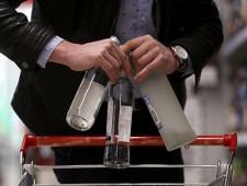Минпромторг предлагает продавать водку по 130 рублей за 0,5 литра