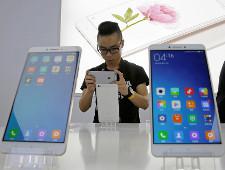 Таможня разворачивает телефоны Xiaomi на границе. Это законно?